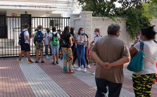 Sindicatos y padres de Jaén llaman a la comunidad educativa a la huelga y las protestas de mañana viernes