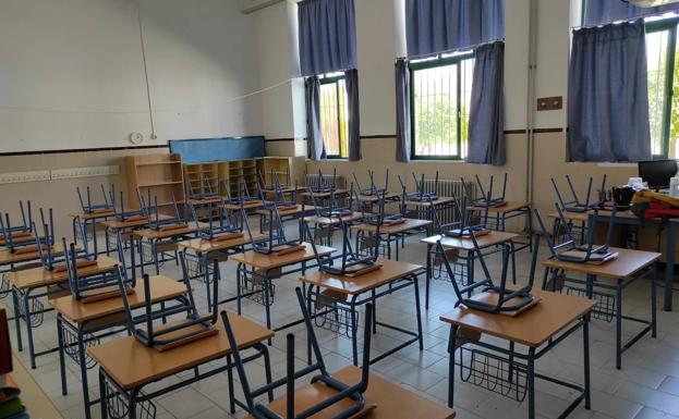 Bajan el número de alumnos por clase en un colegio de Lopera tras las protestas de las familias sin llevar a sus hijos