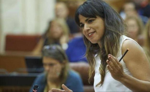 Teresa Rodríguez estalla y acusa de «mala leche» a quien critique a Kichi por su baja paternal