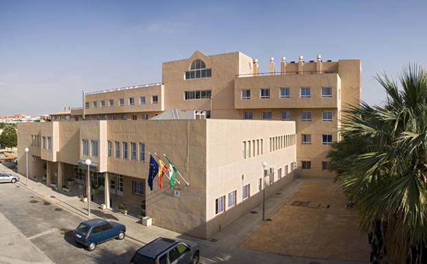 La Junta abrirá un centro de aislamiento para inmigrantes en el albergue juvenil de Almería