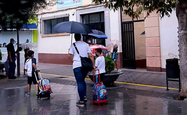 Los sindicatos y las Ampas, expectantes ante el seguimiento de la huelga en Granada