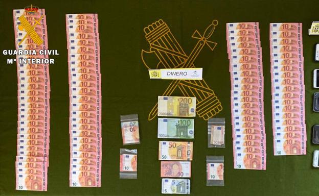 Dos investigados en Martos por vender billetes falsos a través de Internet