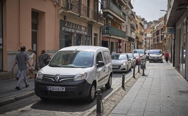 Más presencia policial en San Antón por la confusión creada tras los cambios viales