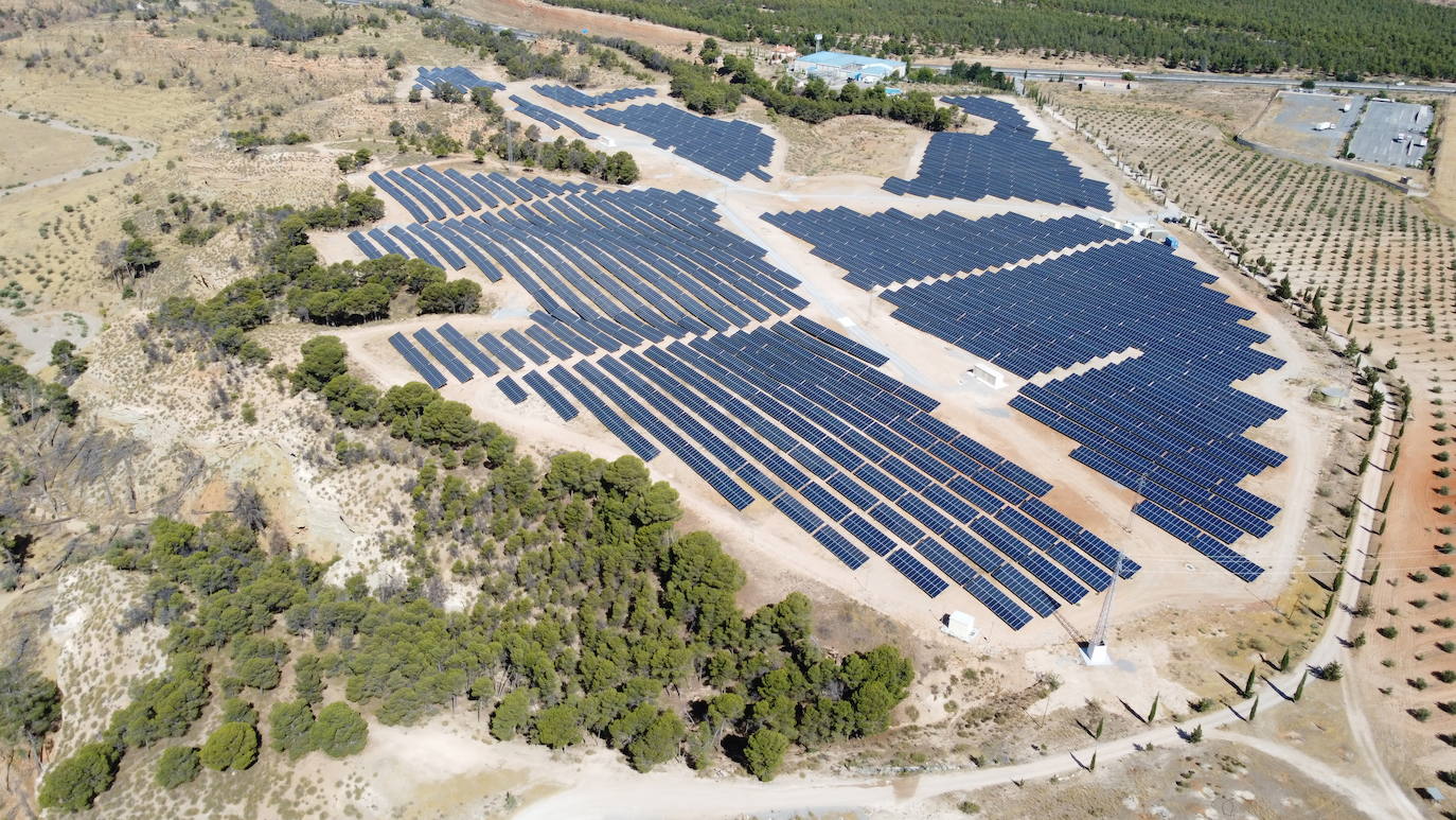 Guadix estrena hoy una planta fotovoltaica con más de cinco millones de inversión