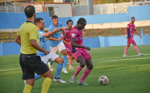 González resta importancia a los resultados de los amistosos