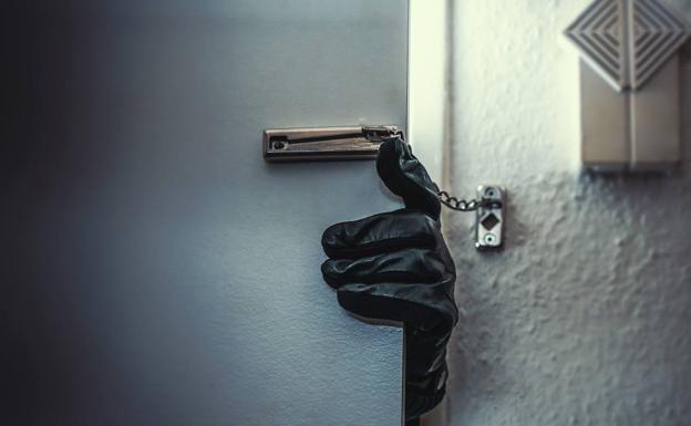 La Guardia Civil detiene a dos individuos por robar en una vivienda de Dúrcal