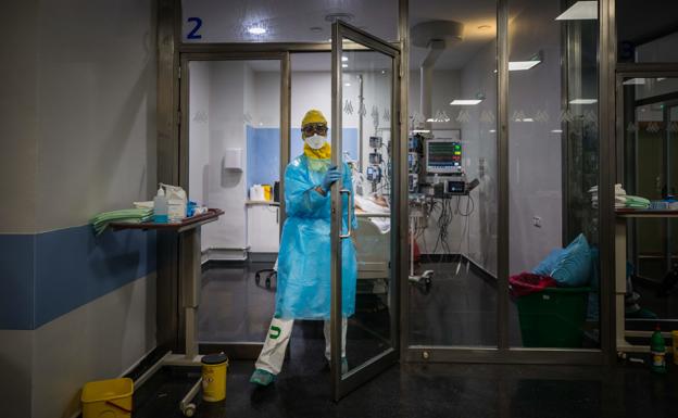 La situación en los centros de salud provoca una fuga de cargos intermedios en el SAS en Almería