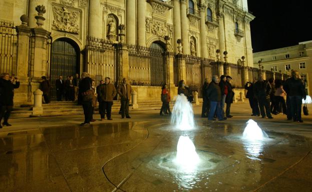 Las fuentes de la plaza de Santa María volverán a funcionar