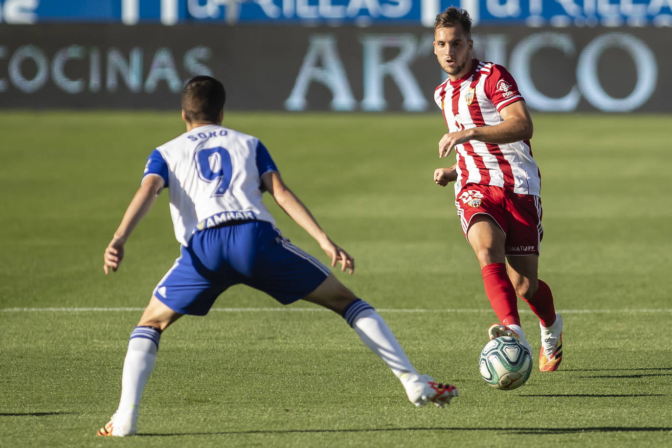 El Almería 'manda' a Vada al Tenerife de Fran Fernández