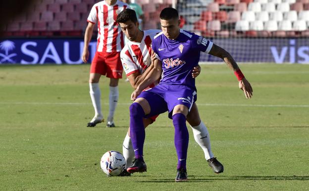 Al Almería le falta la definición que tuvo el Sporting
