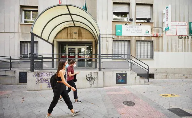 La atención primaria reclama refuerzos en Granada ante la sobrecarga de sus sanitarios
