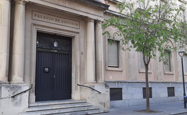 Suspendido por segunda vez el juicio a un exconcursante de Gran Hermano