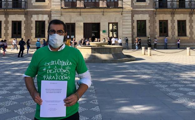 Denuncian discriminación a docentes sordos en la vuelta al colegio en Granada con la Covid-19