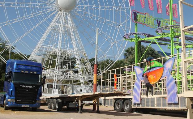 Los feriantes lanzan un SOS para poder montar sus atracciones en San Lucas