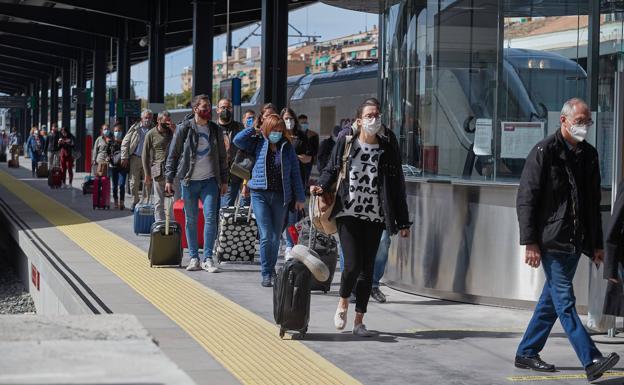 Renfe mantiene el AVE a Madrid pese al cierre de la capital