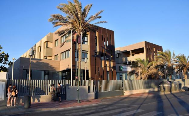 La Inspección ve «una adecuada atención asistencial» en la residencia 'El Zapillo', afectada por un brote