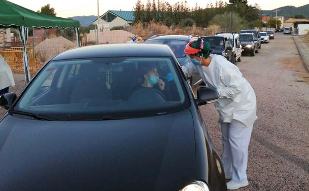 Gran afluencia de voluntarios a los cribados masivos de Santo Tomé, Siles y Jabalquinto