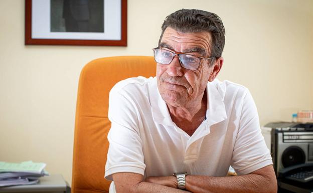 Emilio Calatayud: «El Congreso es más ruidoso que los botellones de 'Graná', a mí me daría vergüenza»