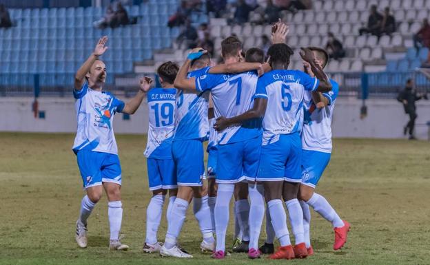 El fútbol modesto regresa entre la incertidumbre