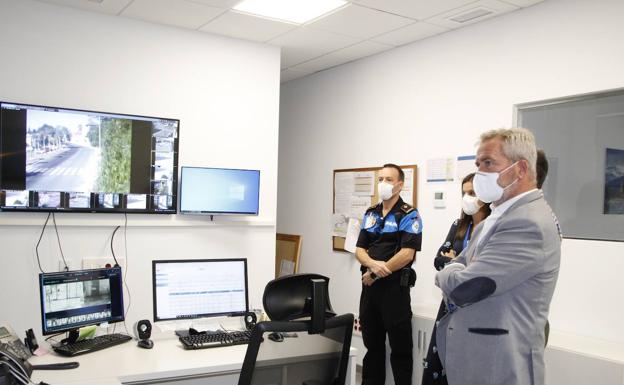 El puerto de Motril compra equipos para vigilar los barcos y sus maniobras en los muelles