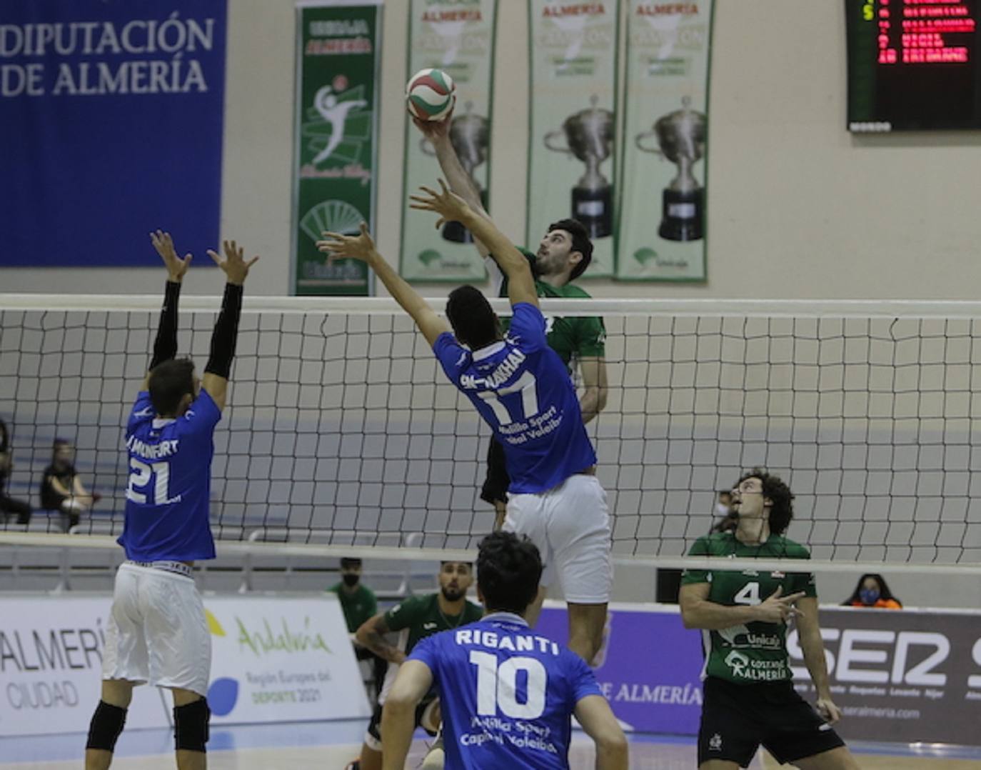 Miki Fornés saca a relucir el gen de la humildad balear con Unicaja Almería