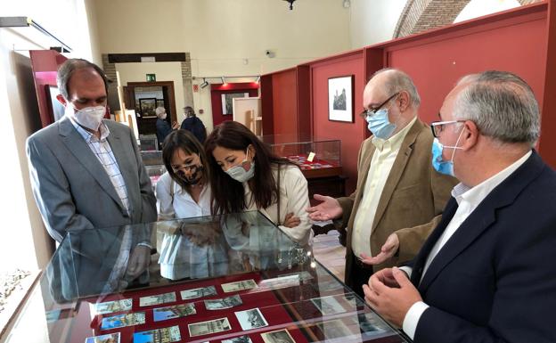 El pasado de la ciudad de Jaén a través de postales, los 'memes' del siglo XIX