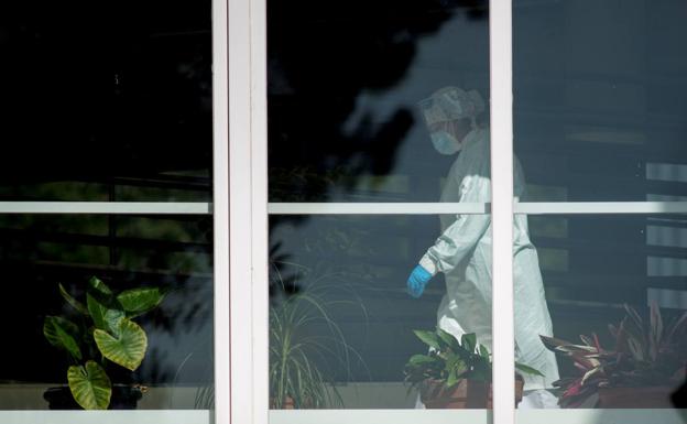 17 personas han fallecido en la residencia del Bulevar desde el comienzo del brote