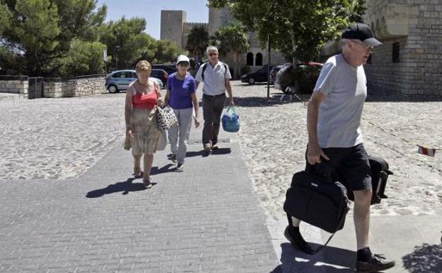 Presupuesto de 300.000 euros al programa de turismo sénior de la Diputación