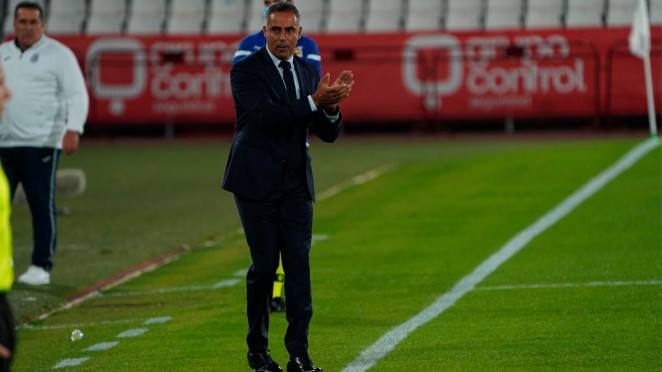 José Gomes: «Corpas es un ejemplo para todo el vestuario del Almería»
