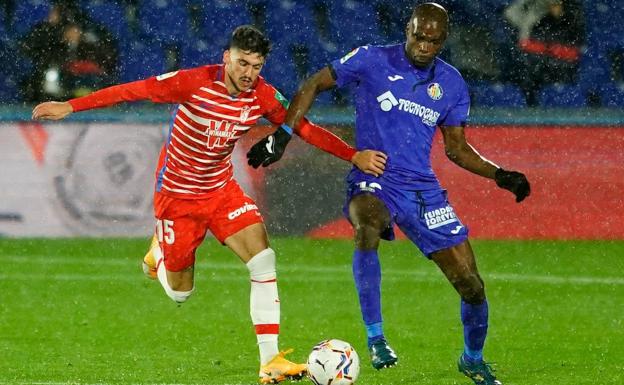 Carlos Neva: «Si utilizáramos jugar cada jueves y domingo como excusa, no creceríamos»