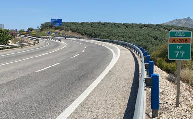 Intervienen de emergencia en la Autovía del Olivar y tres puentes de la línea férrea Linares - Almería