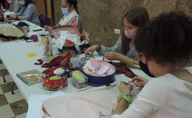 El programa 'Actívate joven y Experiencias creativas' se celebra con éxito en Purchena, Lúcar y Alicún