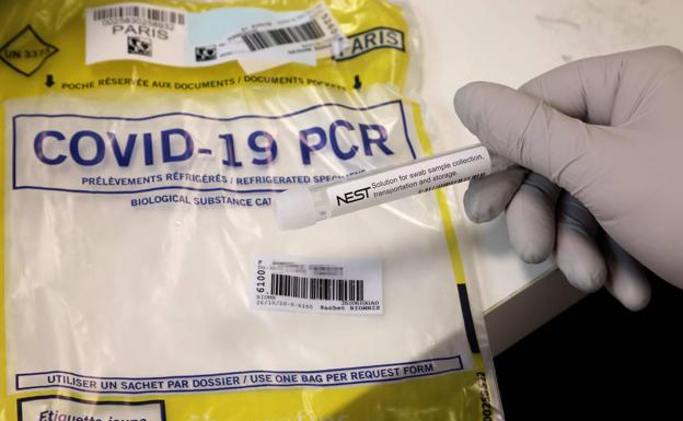 ¿Qué aseguradoras ofrecen a sus clientes pruebas PCR y antígenos?