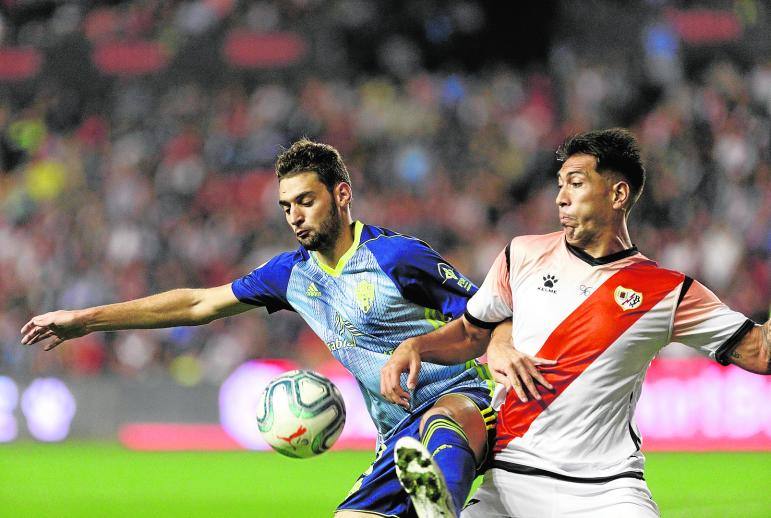 Vallecas, un campo 'gafado' paralas visitas ligueras de la UD Almería