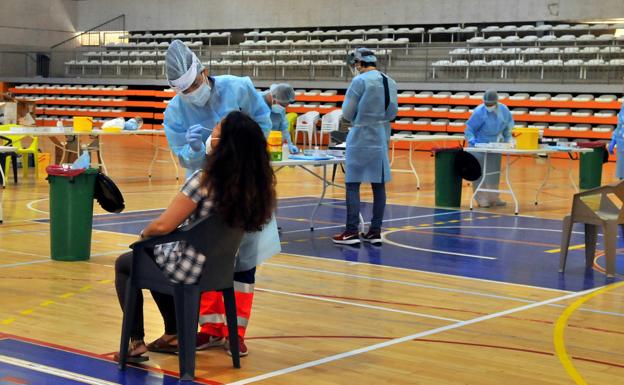 Salud cita al a azar a 2.340 vecinos de Alcalá la Real, Martos, Torredonjimeno y Mengíbar para hacerse el test