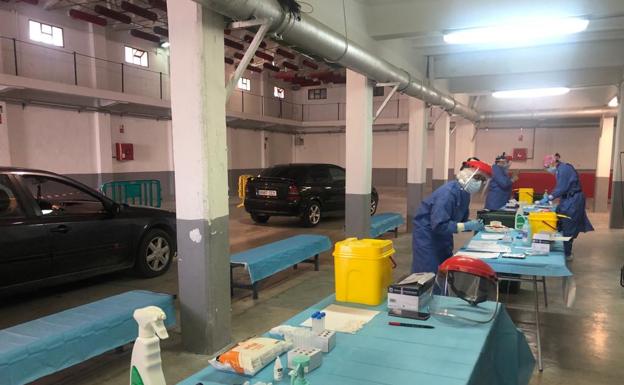 Miles de vecinos de Alcalá la Real, Martos, Torredonjimeno y Mengíbar se someten al cribado masivo de Covid-19