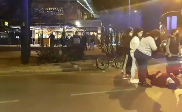 Herido un ciclista tras una colisión con un turismo en el Zaidín