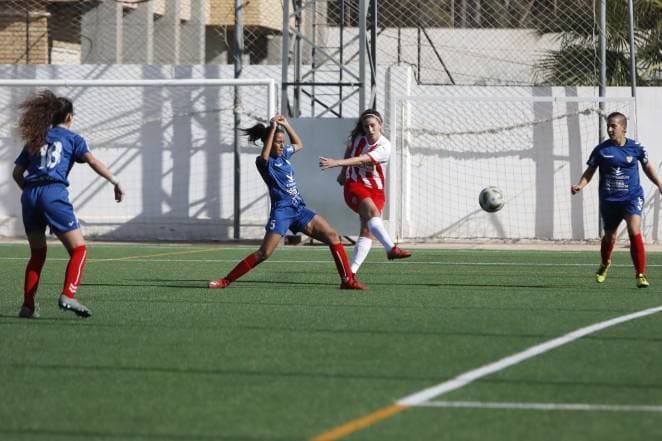 El Almería femenino, más efectivo que brillante, ya 'sabe ganar' en la Liga