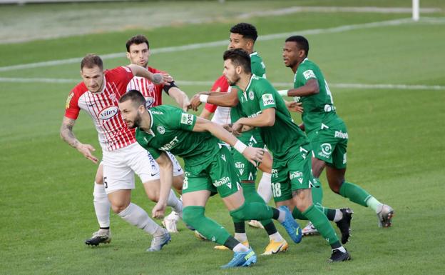 El Omonia cae en casa del Nea Salamis, un rojiblanco chipriota (2-1)