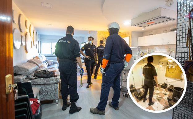 Descubren un invernadero de marihuana a gran escala en un piso en pleno centro de Dúrcal