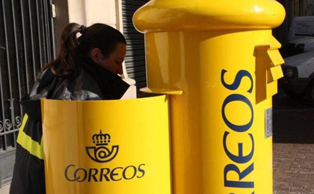 Correos oferta 362 plazas en Andalucía para sus oposiciones: lista por provincias y puestos disponibles
