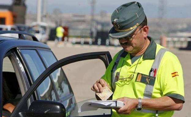 Importante aviso de la DGT para conductores con este carnet: «El plazo acaba el 31 de diciembre»