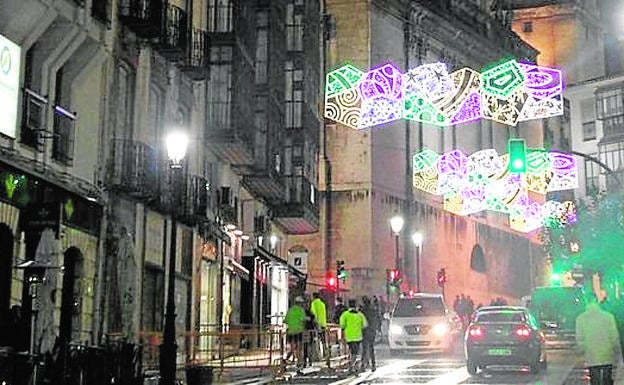 El encendido del alumbrado navideño en la capital, el día 3