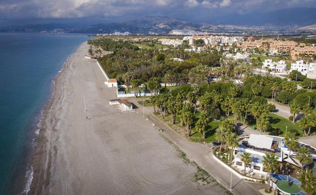 Costas da luz verde al primer tramo de la senda litoral de Motril, que estará listo en Semana Santa