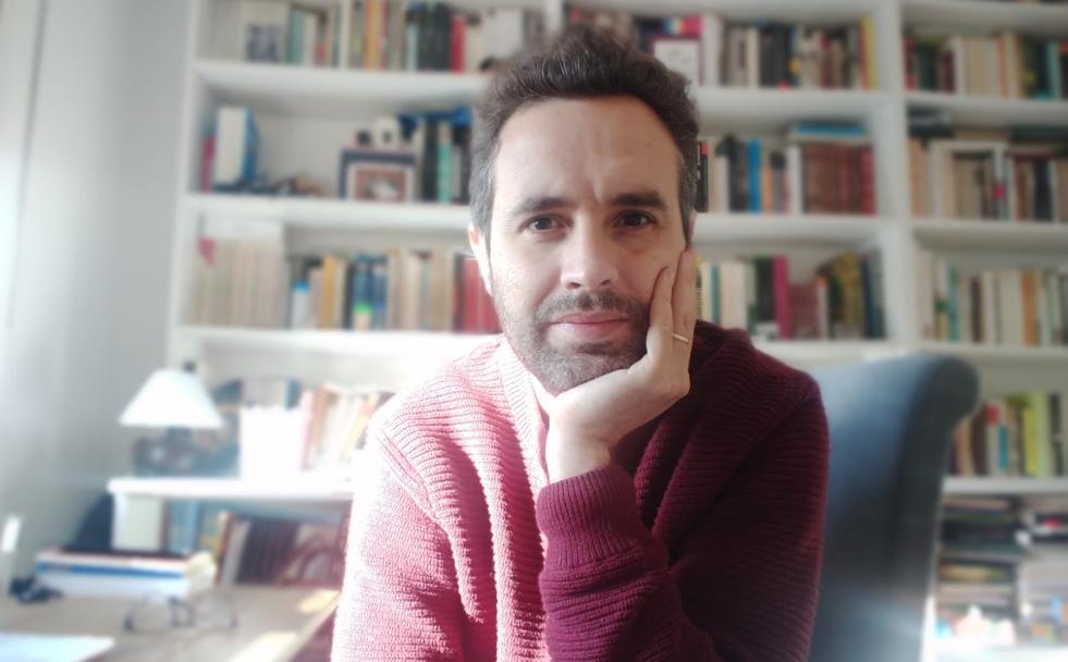 «Hacer bien la cama, como mi abuela, es uno de esos gestos invisibles que sostienen el mundo»