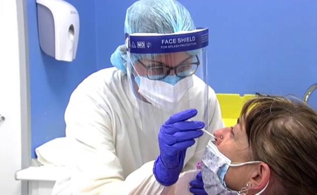 Un epidemiólogo calcula cuándo podremos «decir adiós» a la pandemia en España