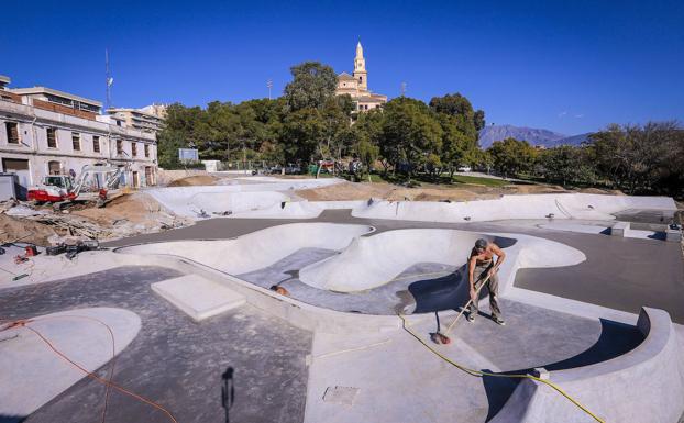 Motril pone a punto su skate park, que supondrá una oportunidad de negocio