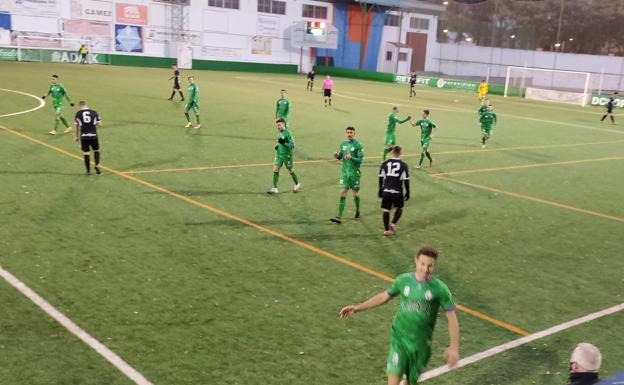 Goleada en La Juventud para alcanzar los puestos de cabeza del Grupo IX