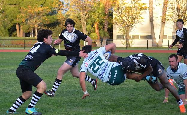 Jaén Rugby se coloca tercero tras su clara victoria en Cáceres (3-55)
