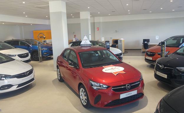 Las matriculaciones de coches caen casi un 30% en lo que va de año en Almería